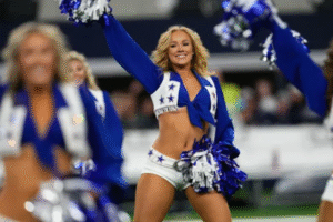 Dallas Cowboys Cheerleaders 400% pay raise