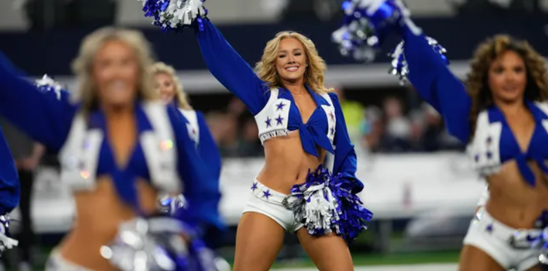 Dallas Cowboys Cheerleaders 400% pay raise